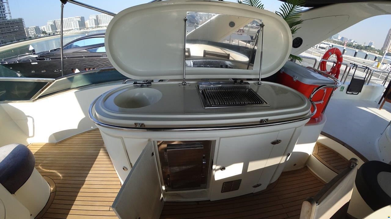 Azimut Leonardo 98