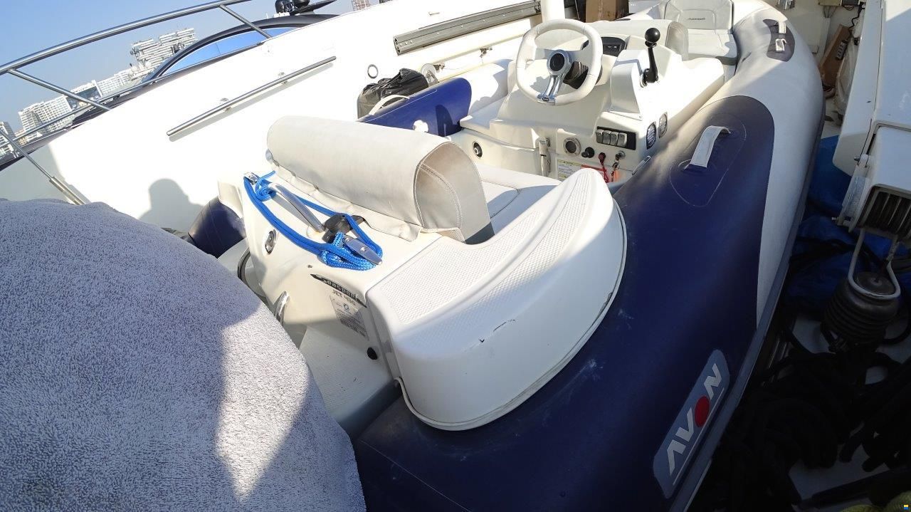 Azimut Leonardo 98
