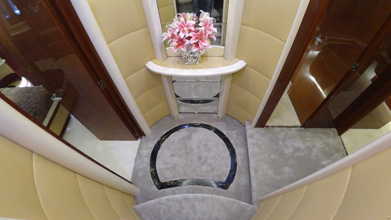 Azimut Leonardo 98