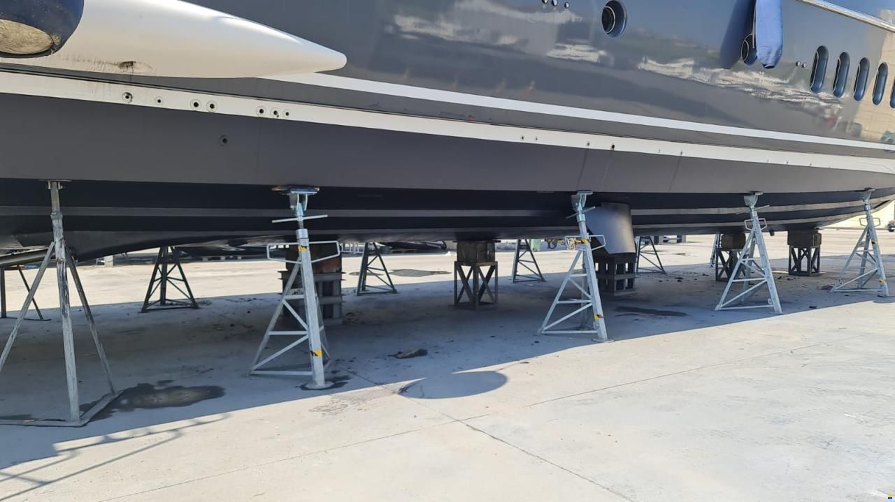 Azimut Leonardo 98