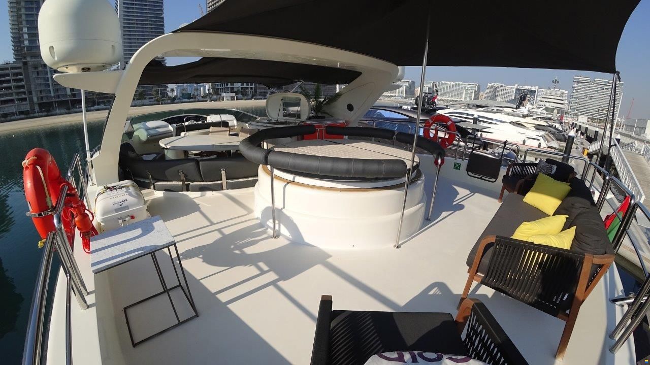 Azimut Leonardo 98