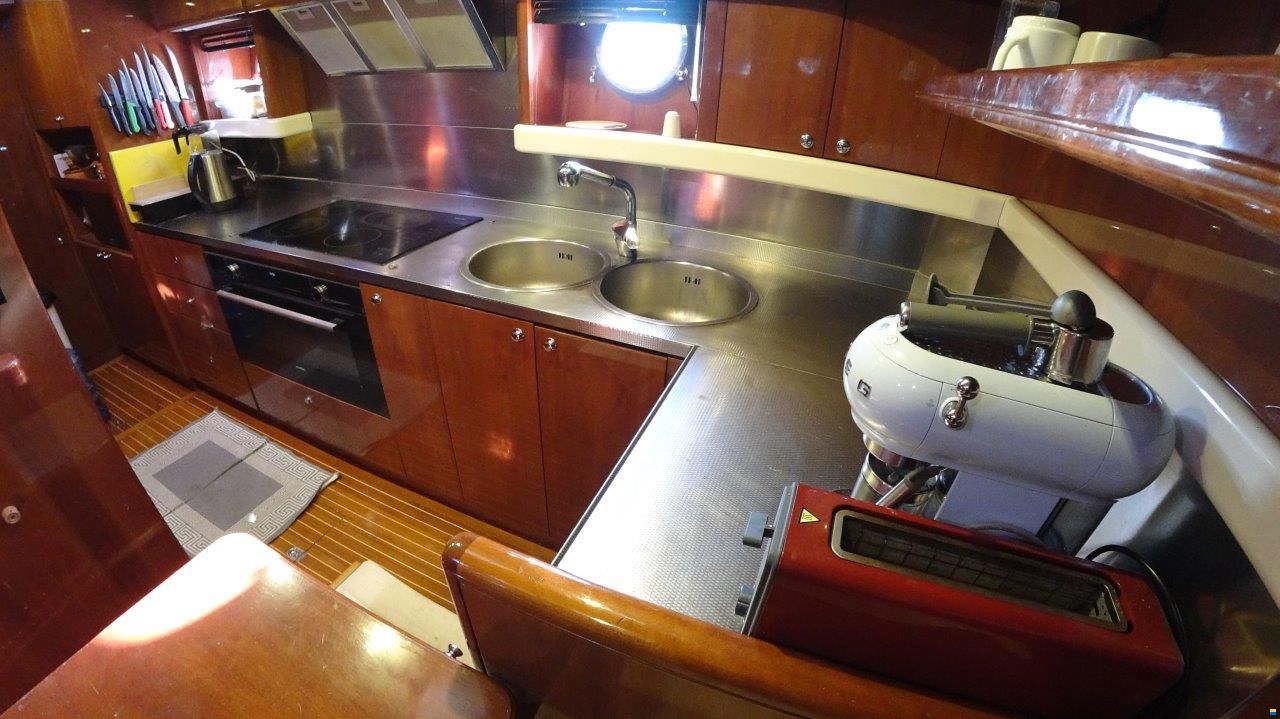 Azimut Leonardo 98