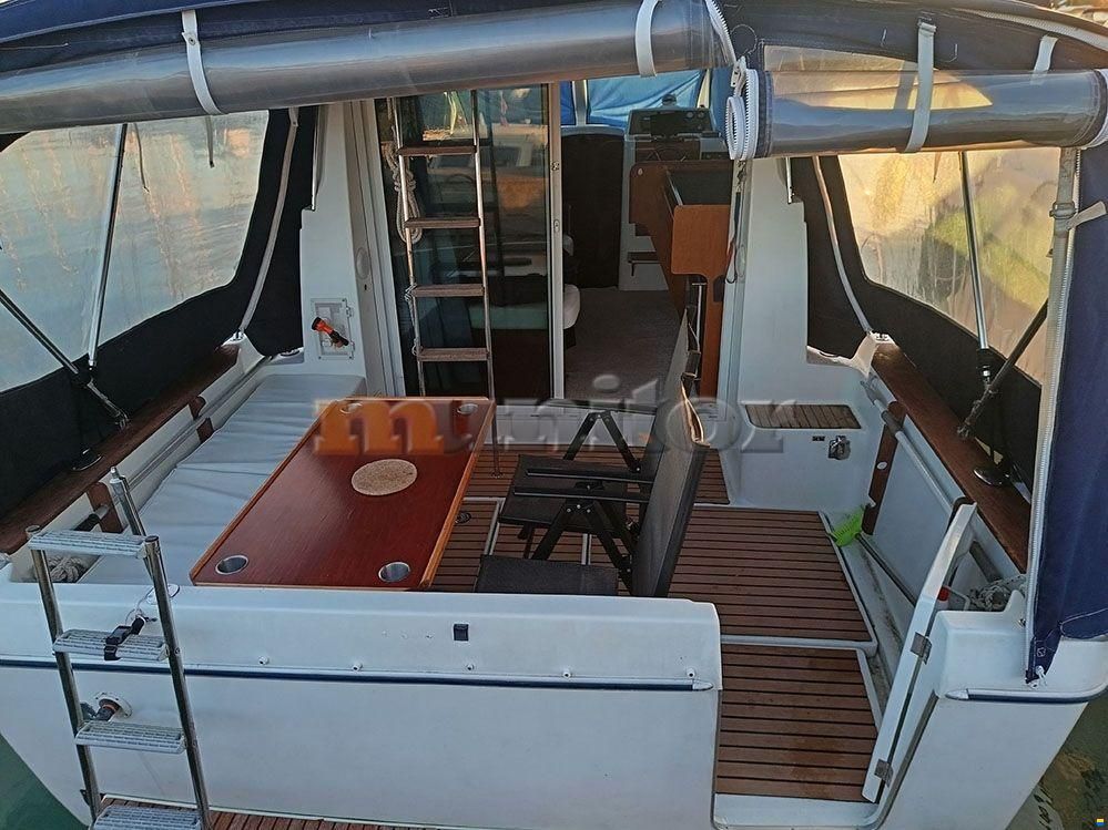 Beneteau Antares 9