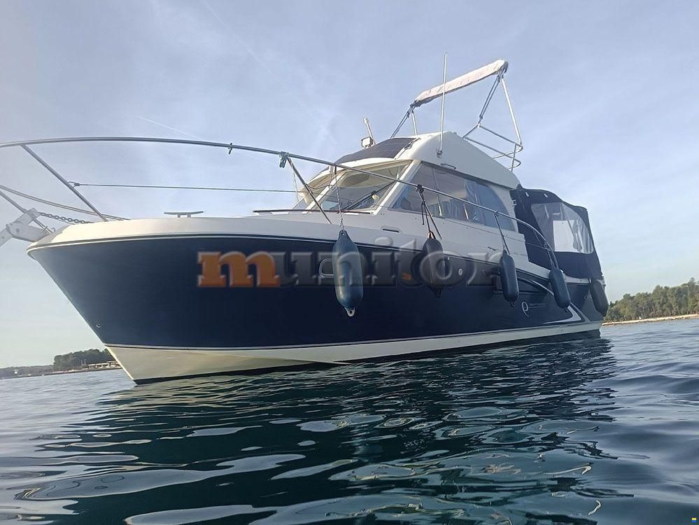Beneteau Antares 9