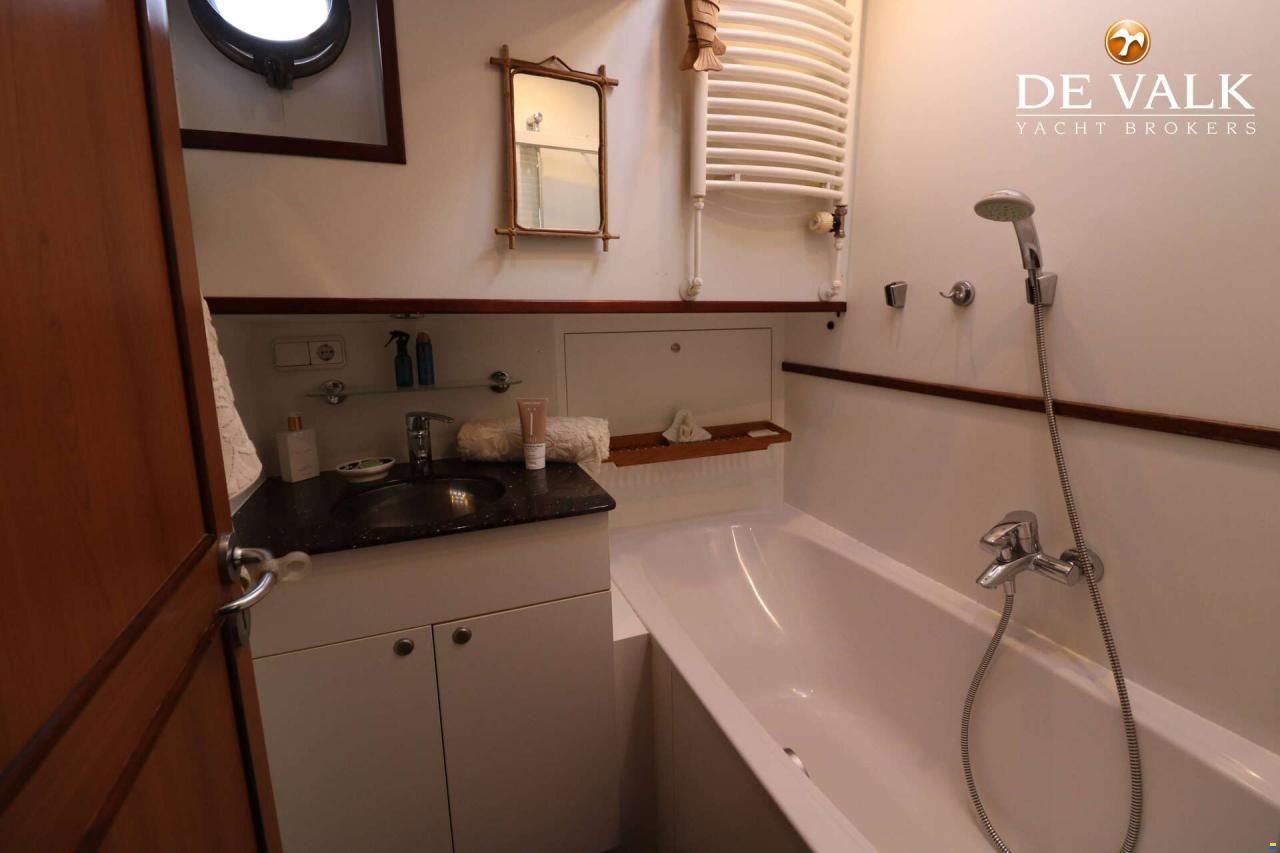 Luxe motor 1900 Dutch Traveller