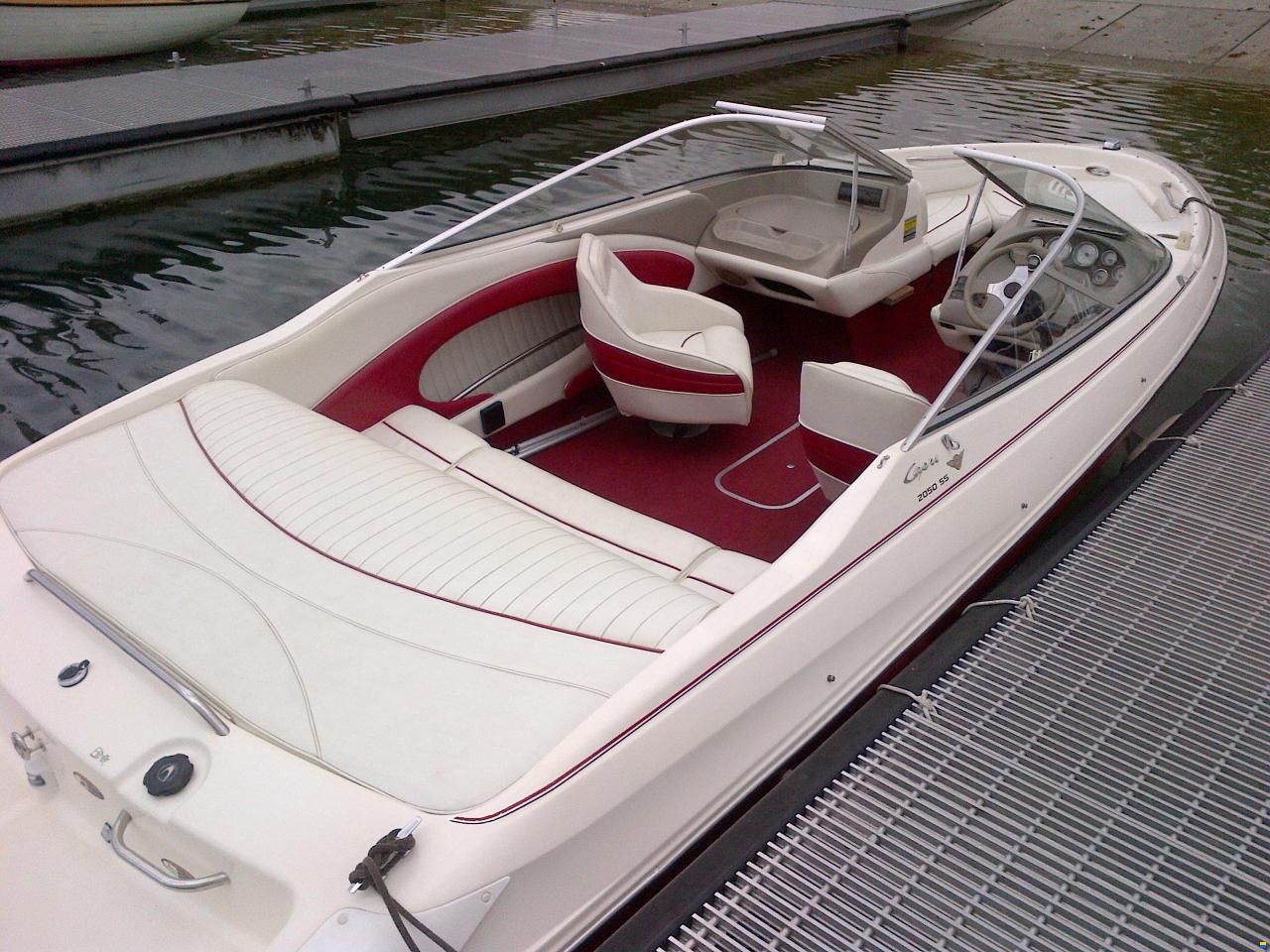 Bayliner Capri 2050