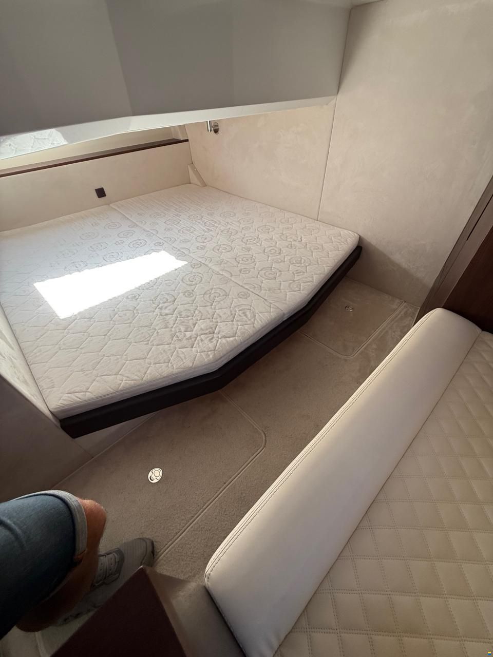Galeon 335 HTS