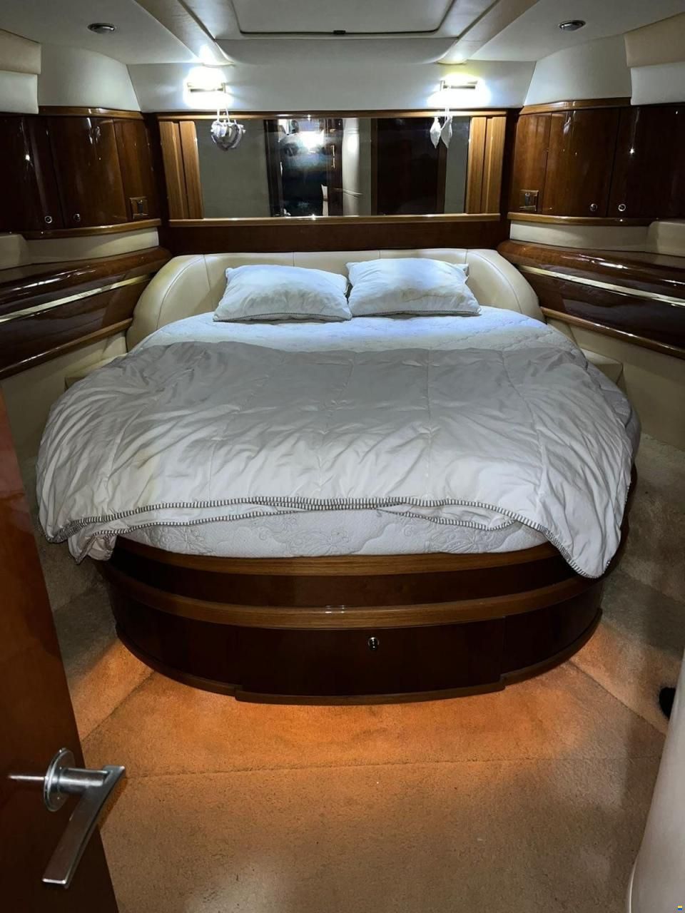 Sealine T 52