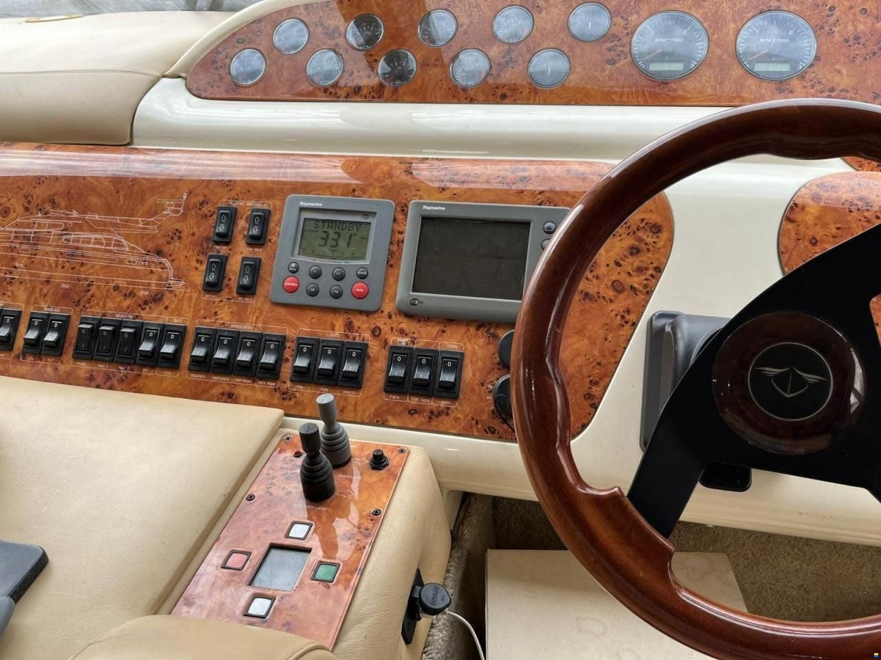 Sealine T 52