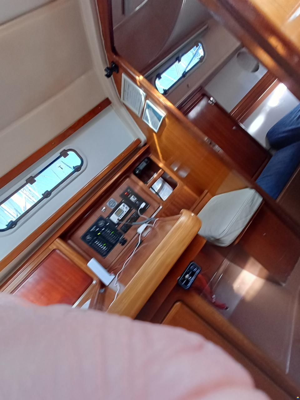 Bavaria 37
