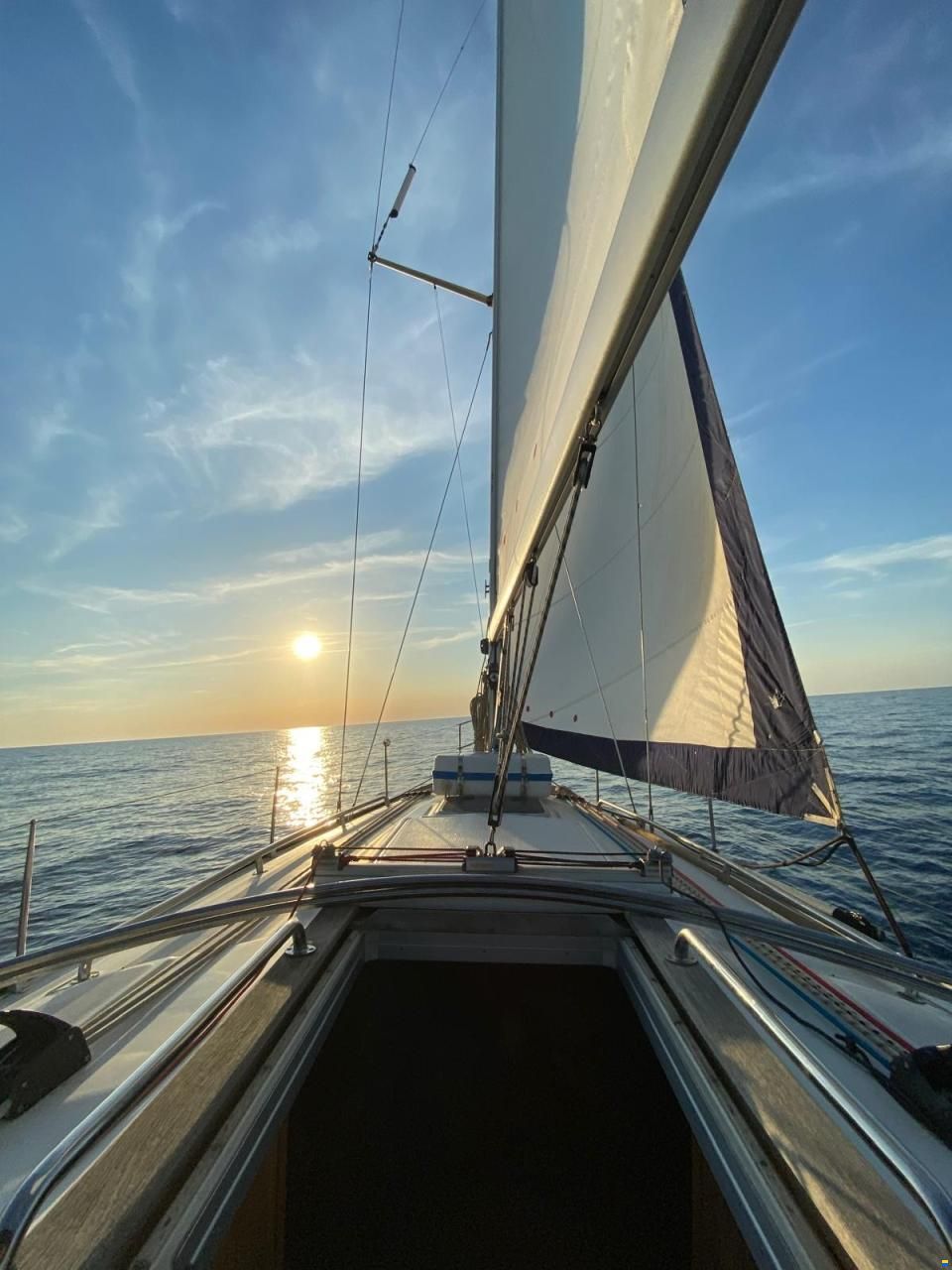 Bavaria 37