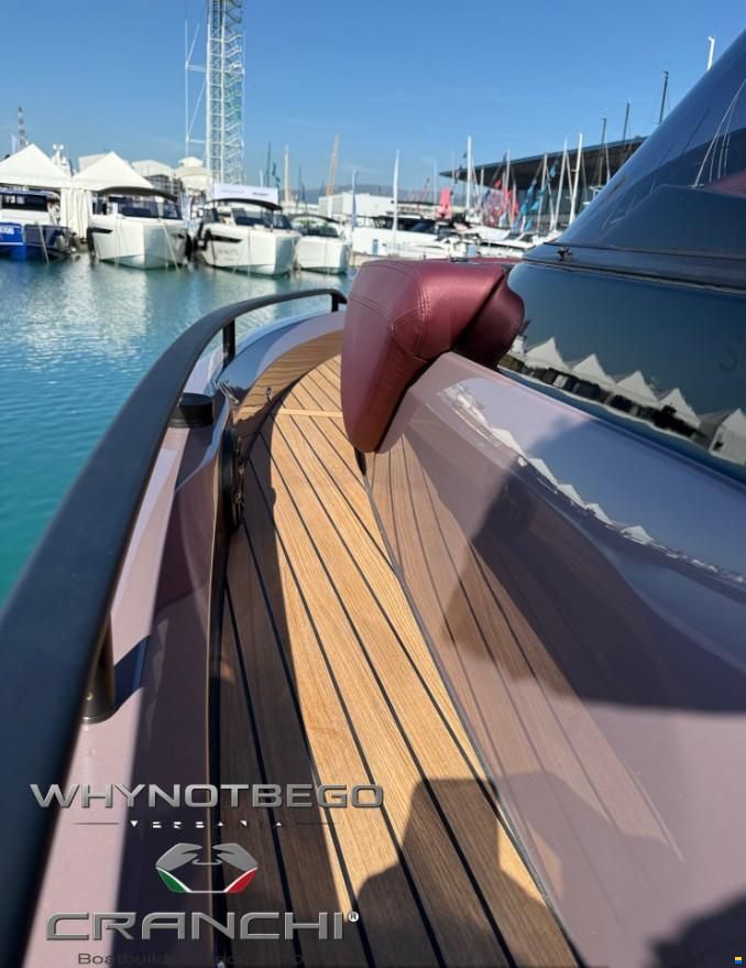 Cranchi A32 LUXURY TENDER