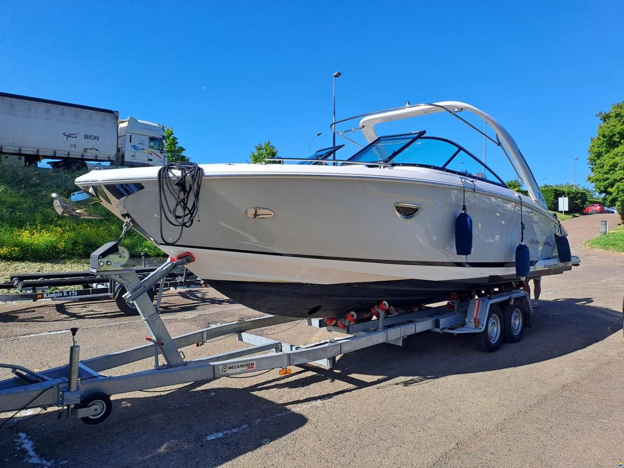 Regal 2800