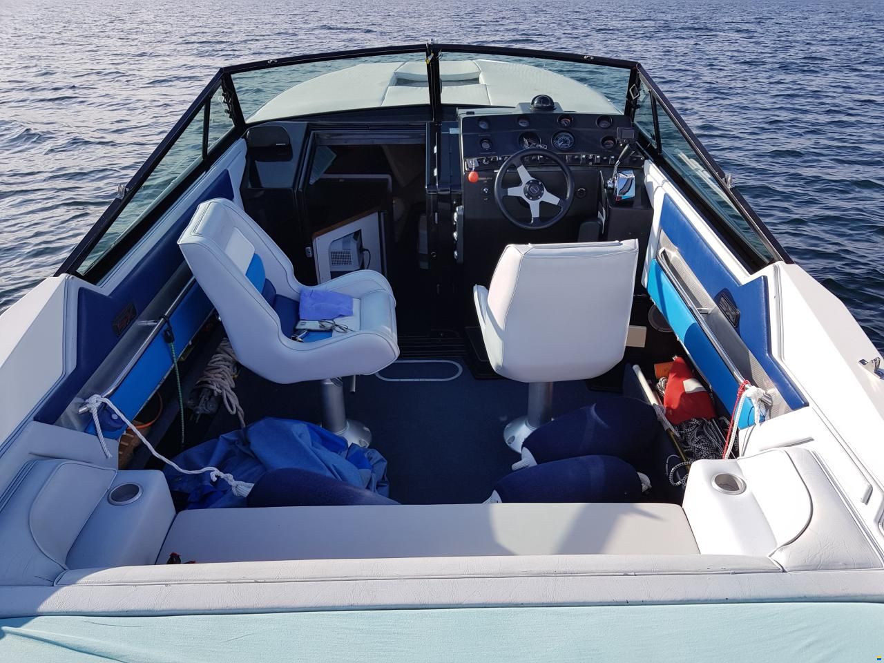 Chaparral 2850