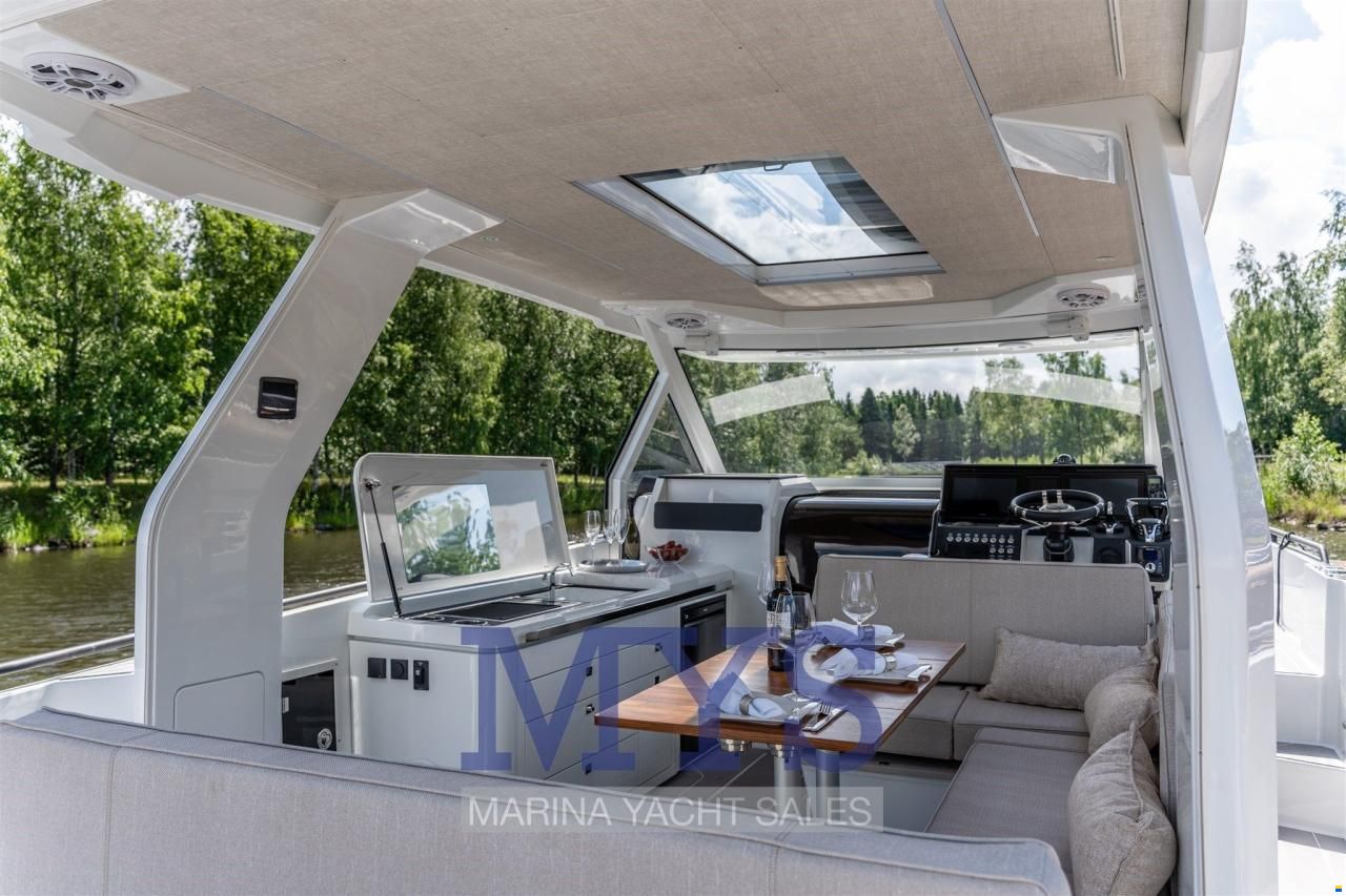 Quarken 35 SPORT TOURER