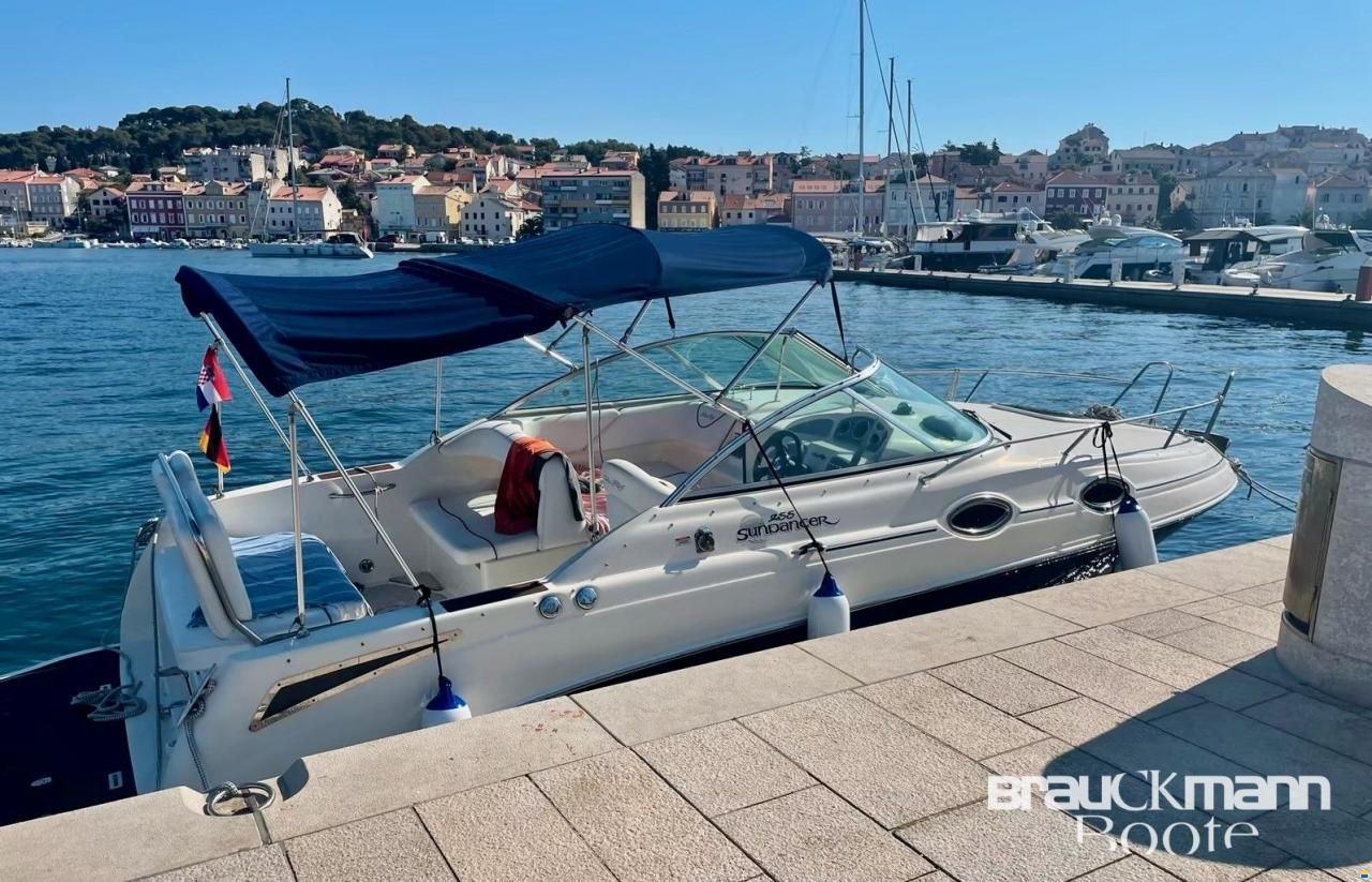 Sea Ray 255 DAE