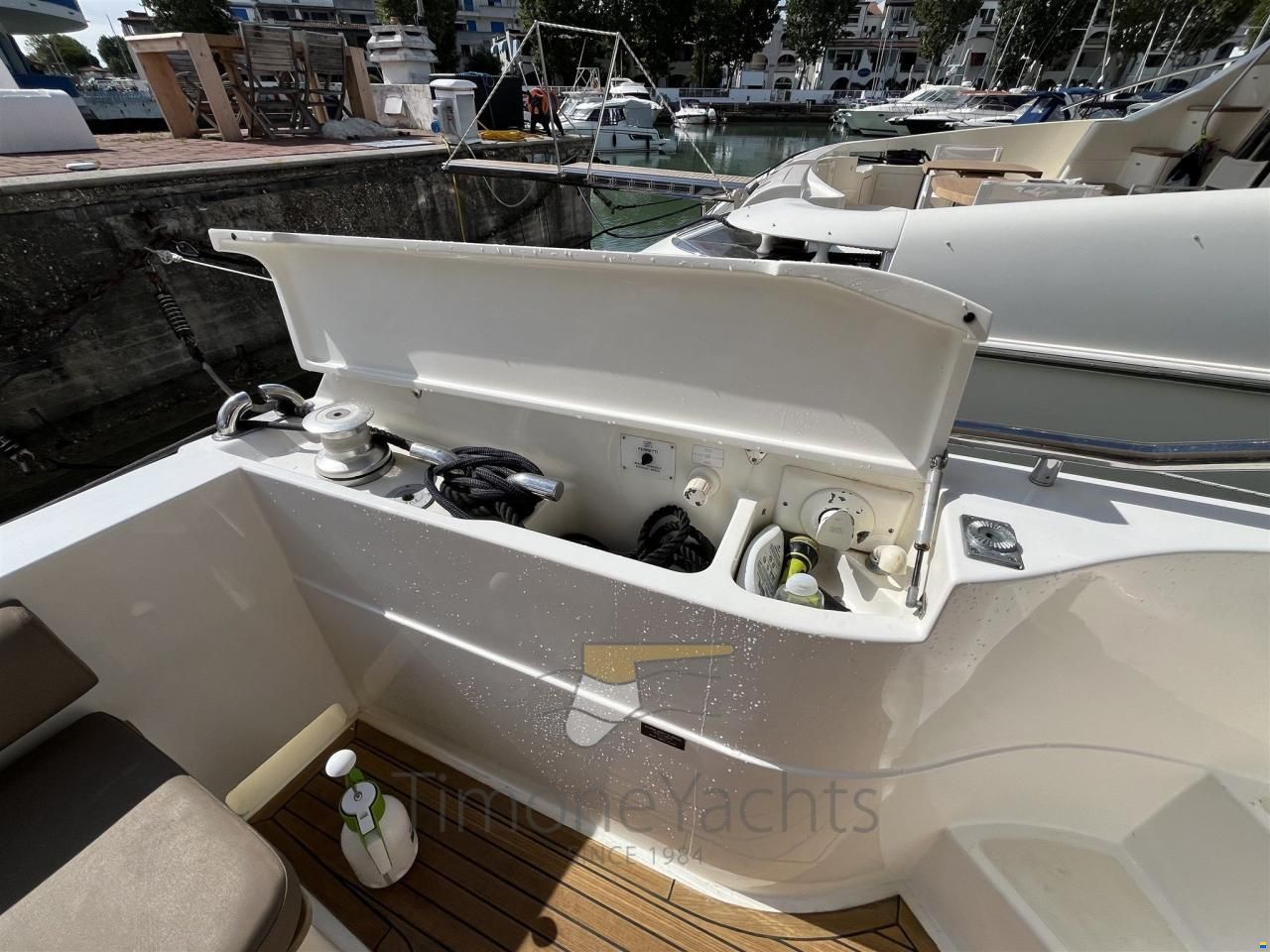 Ferretti 530
