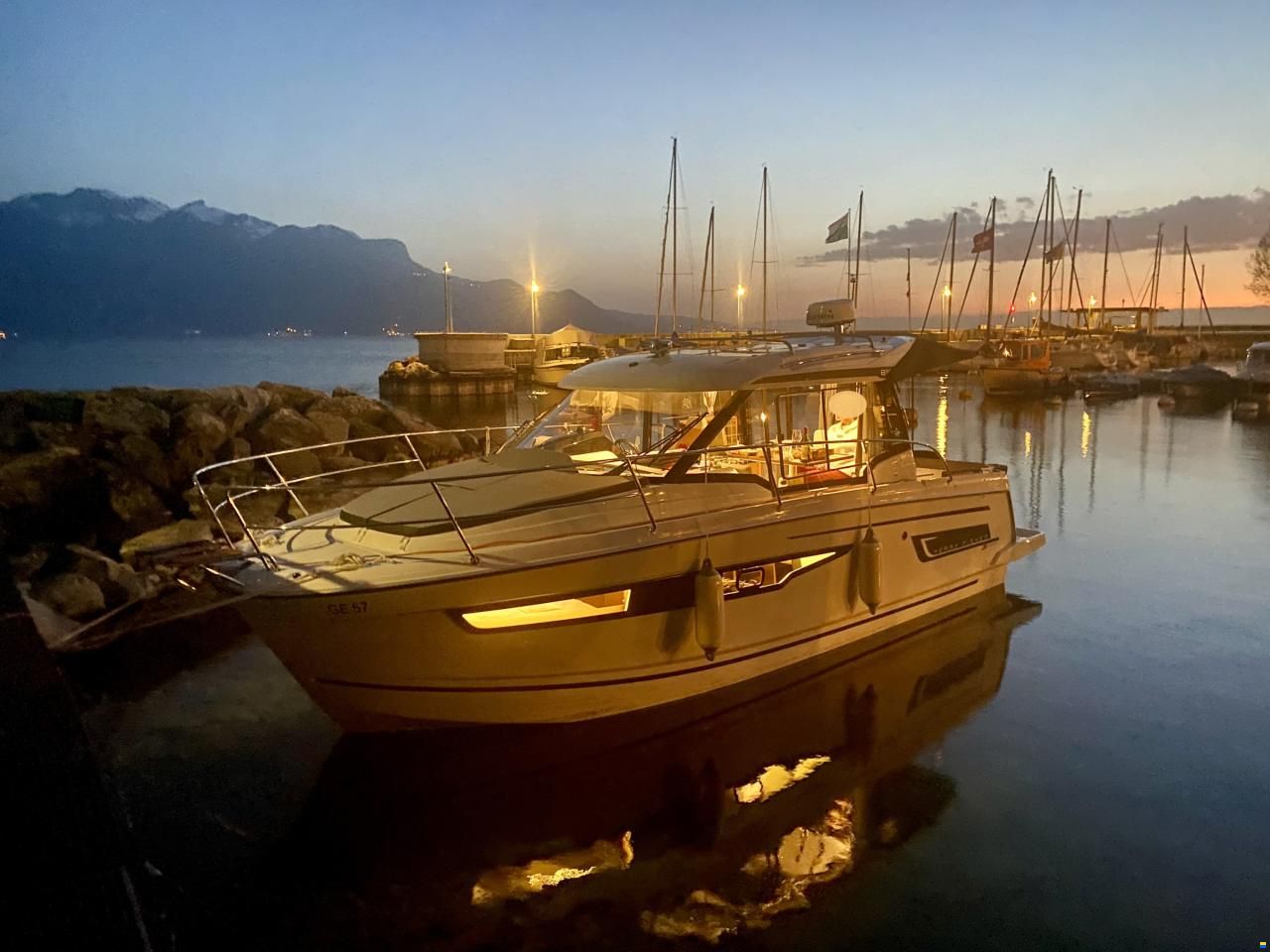 Jeanneau MERRY FISHER 895