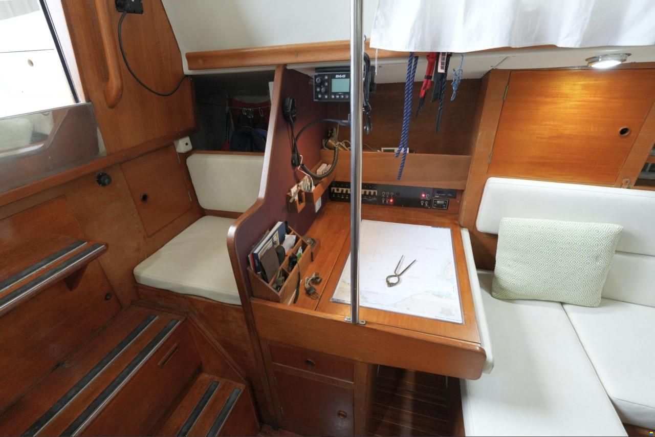 Camper & Nicholsons 35