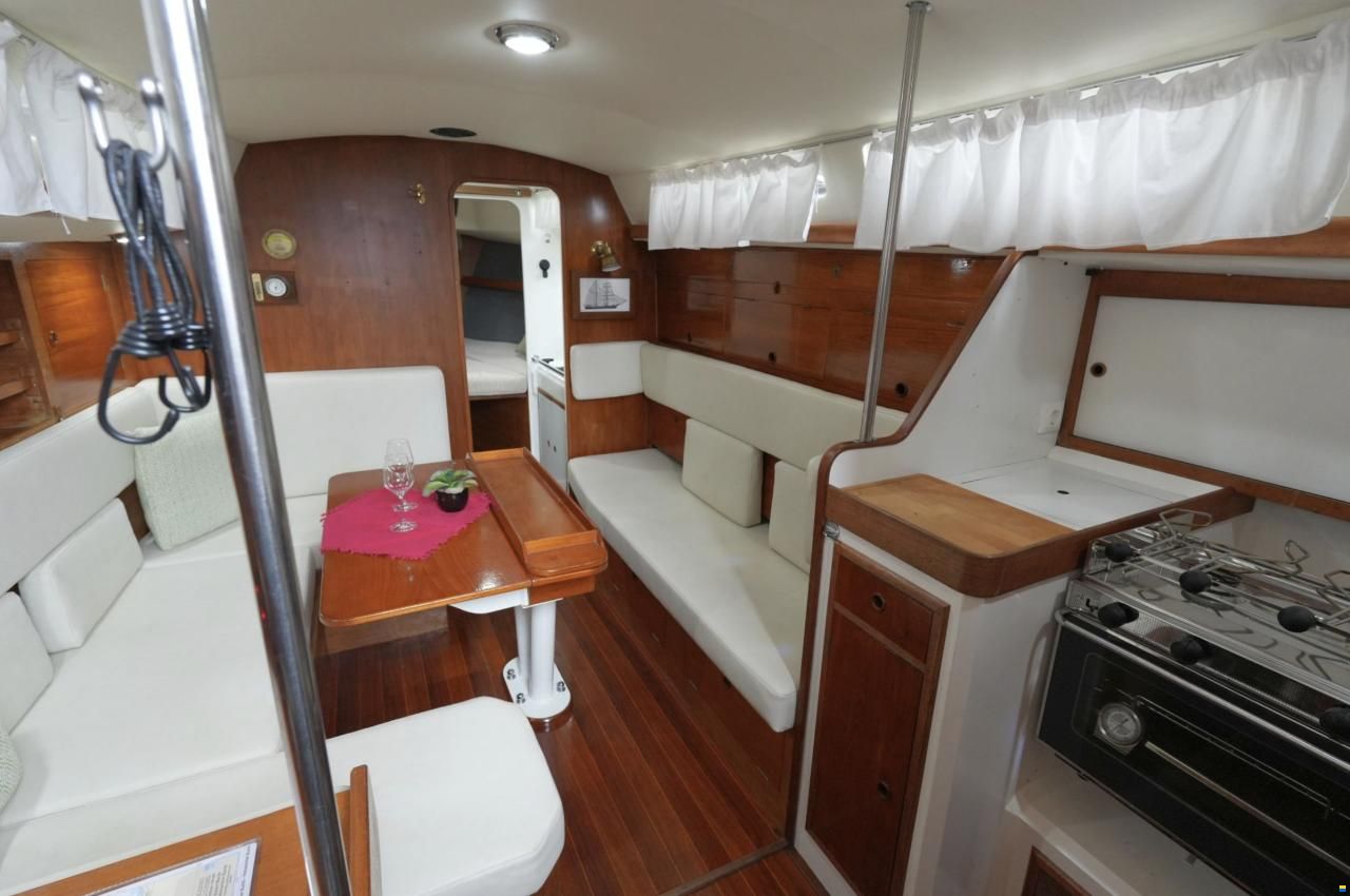 Camper & Nicholsons 35