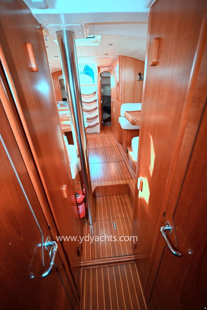Jeanneau Sun Odyssey 43 DS Legende