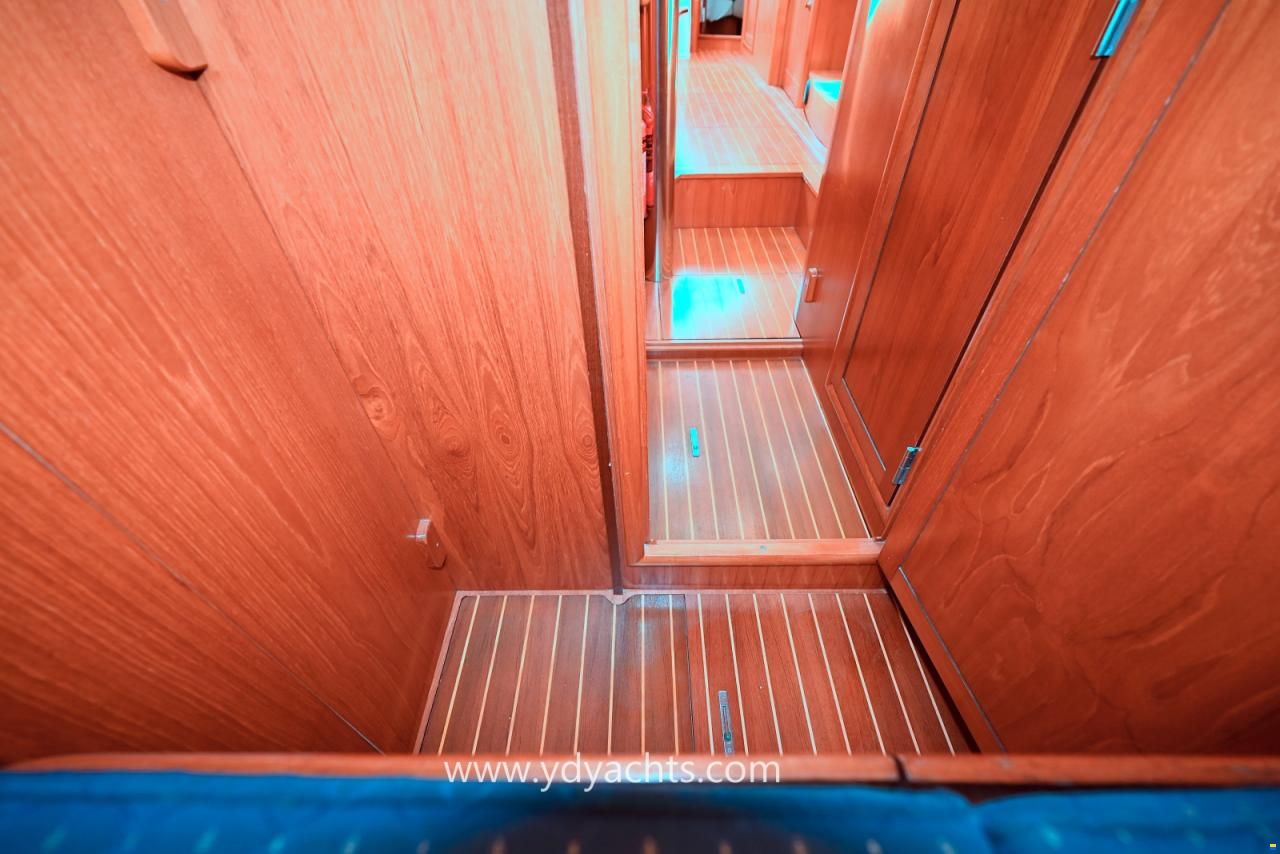 Jeanneau Sun Odyssey 43 DS Legende