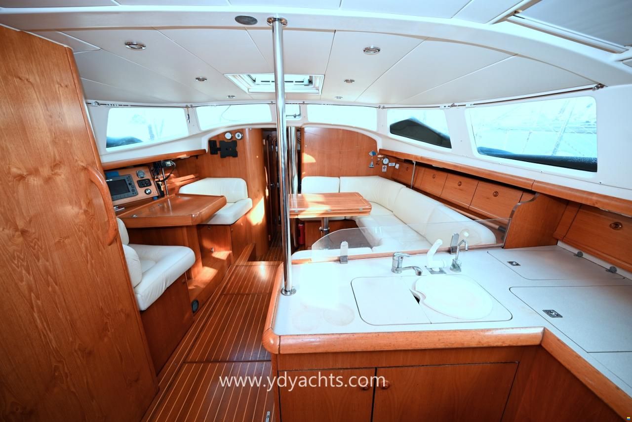 Jeanneau Sun Odyssey 43 DS Legende