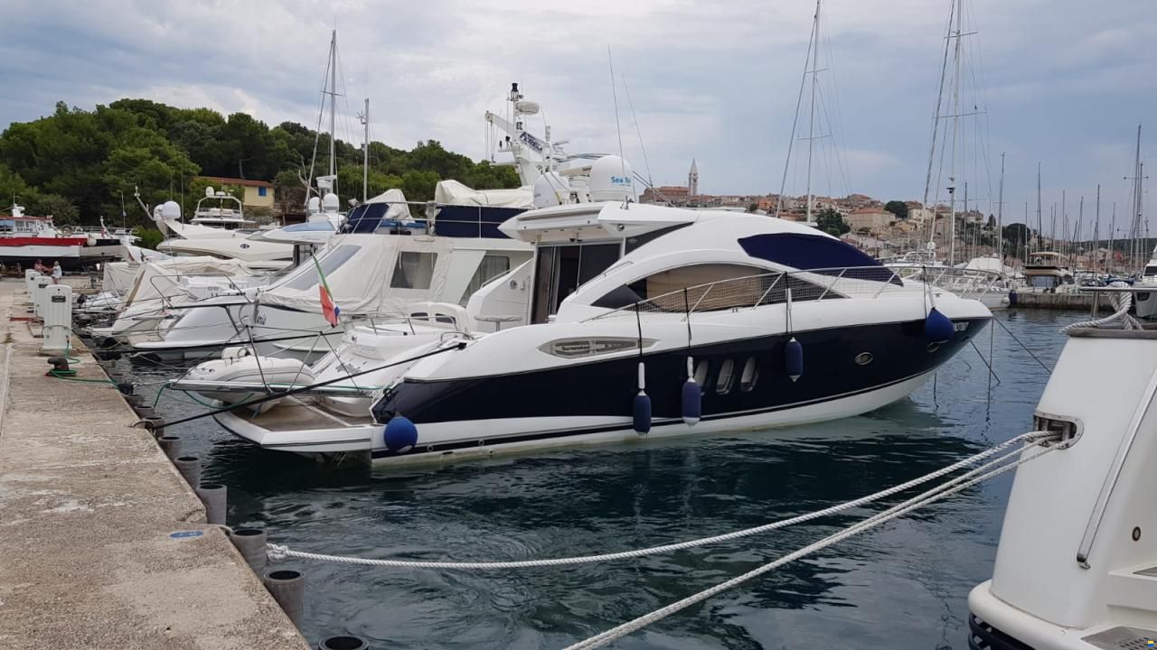 Sunseeker Predator 52