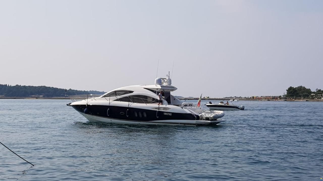 Sunseeker Predator 52