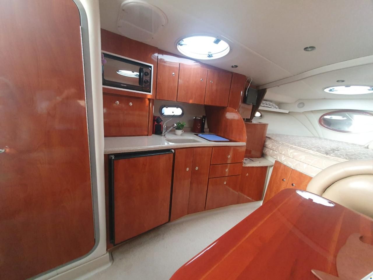 Four Winns 328 Vista