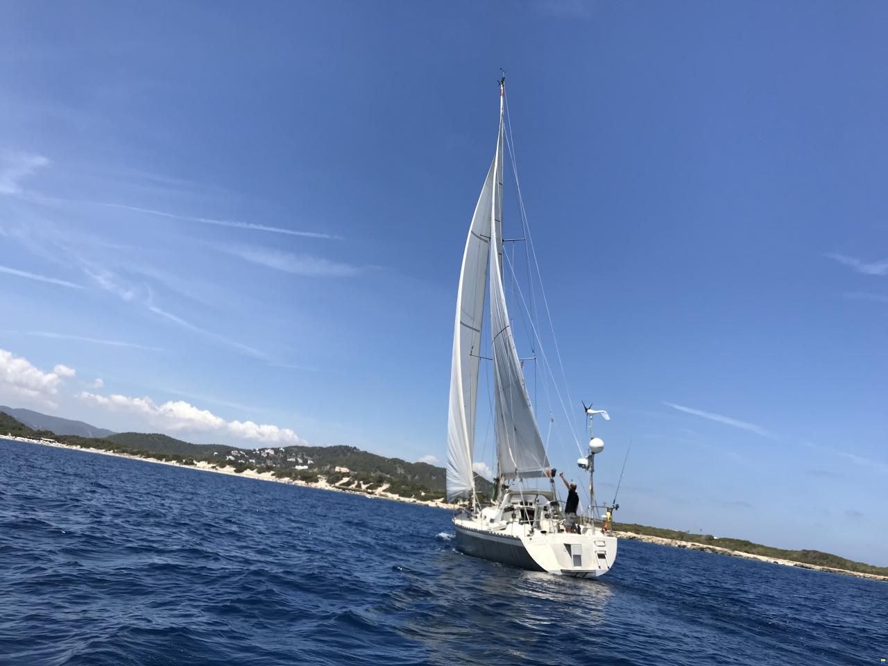 One Off Lutra 40