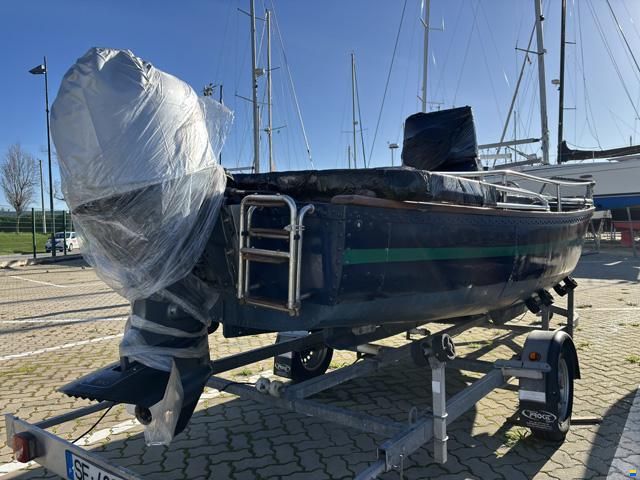 Custom boat