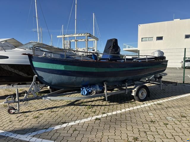 Custom boat