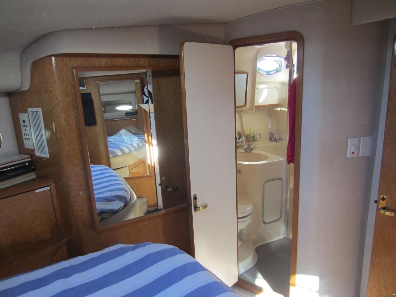 Sea Ray 400 Sedan Bridge