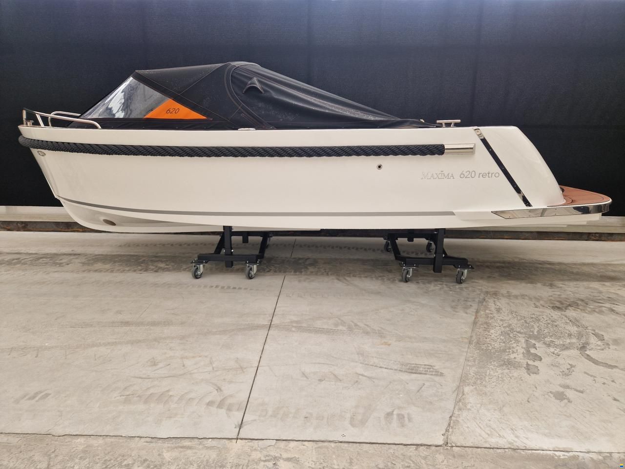 Maxima 620 retro mc