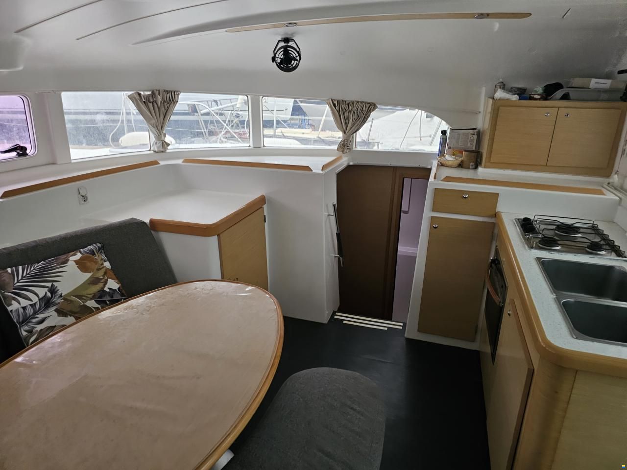 Lagoon 380 S2