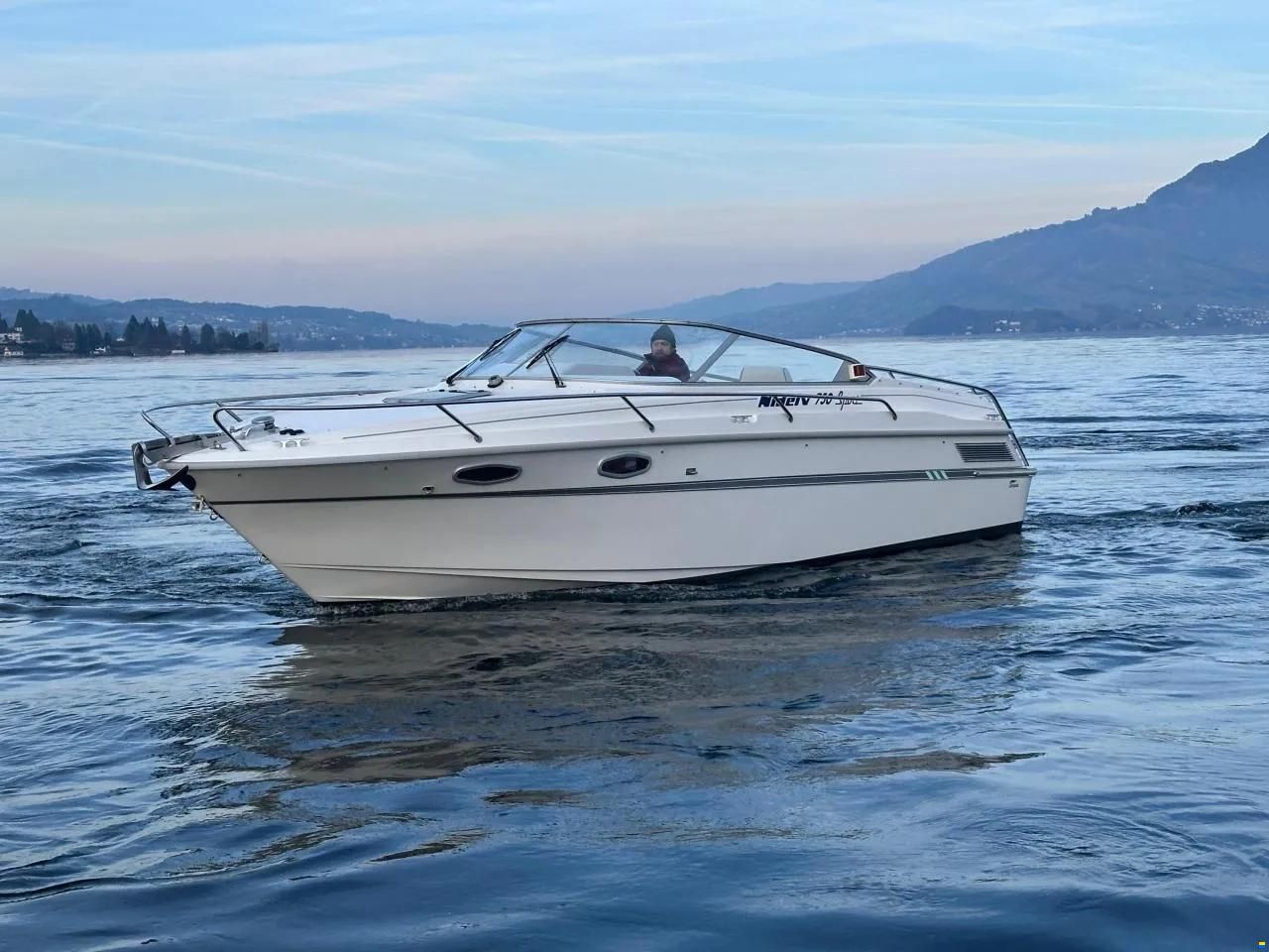 Nidelv 750 Sport Day Cruiser