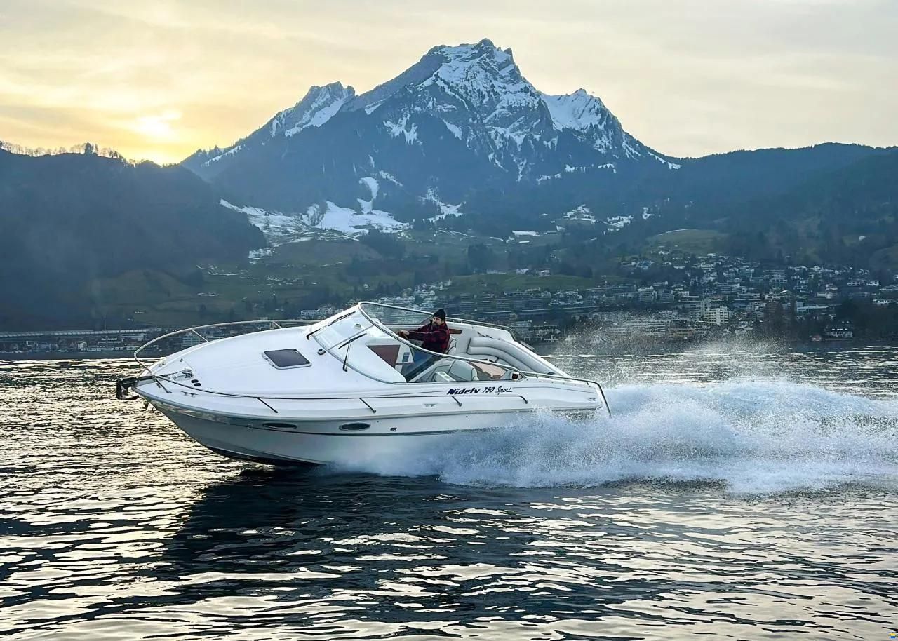 Nidelv 750 Sport Day Cruiser