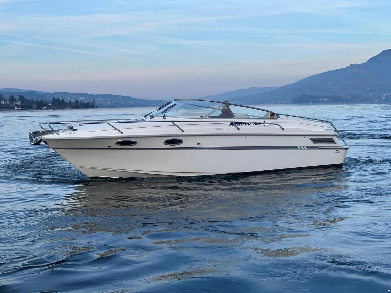 Nidelv 750 Sport Day Cruiser