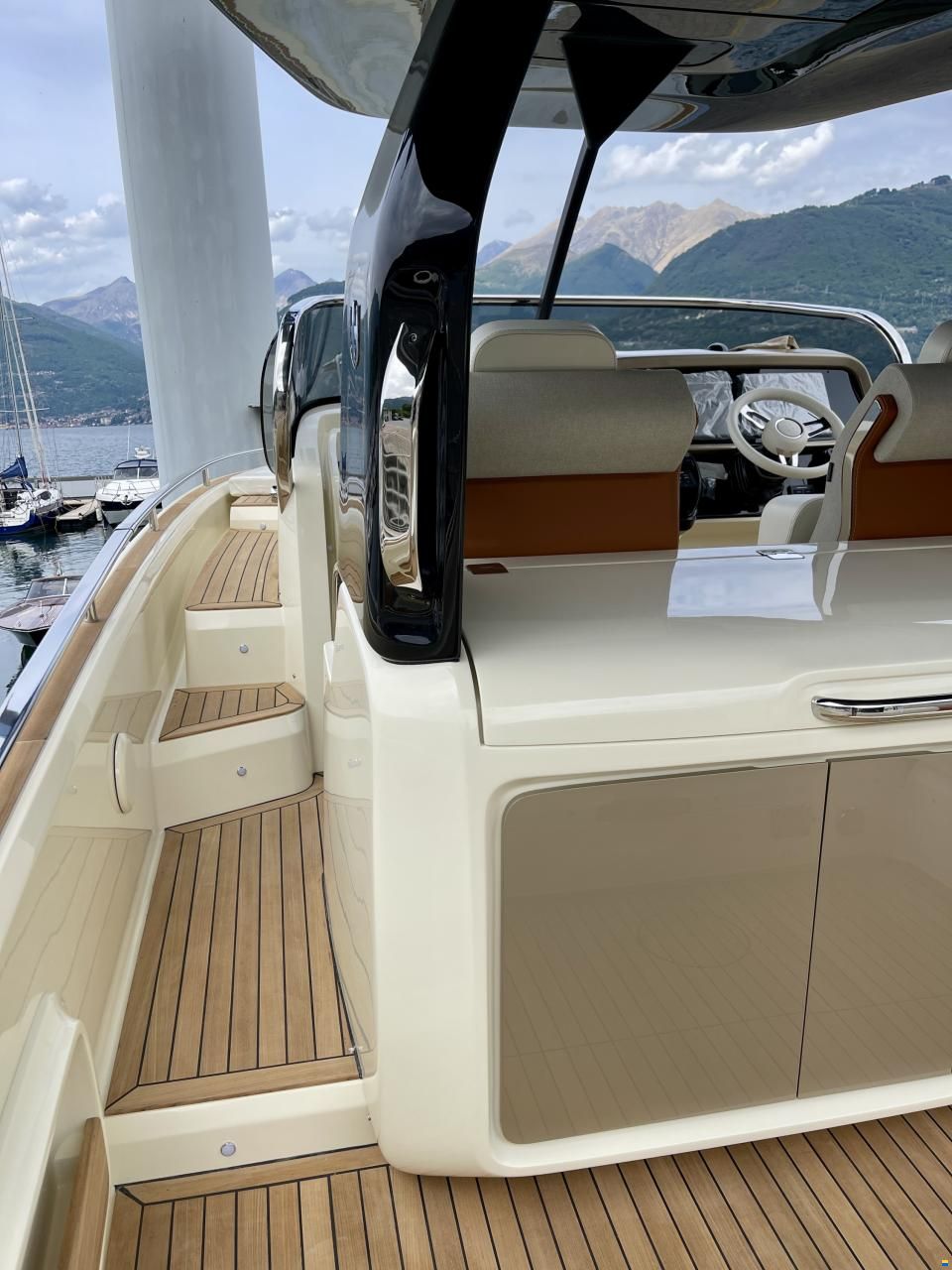 Invictus 320 GT NUOVA in
