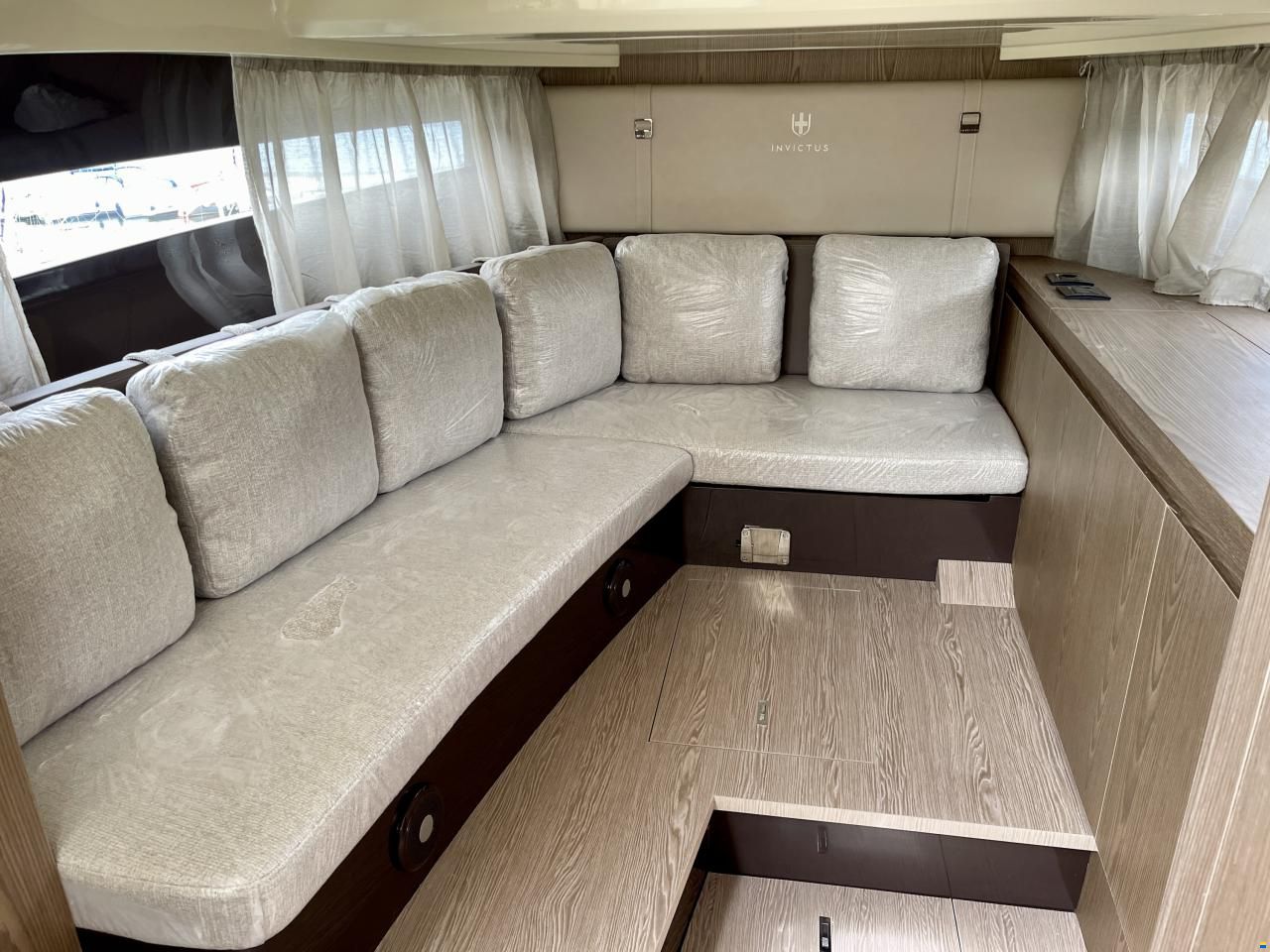 Invictus 320 GT NUOVA in