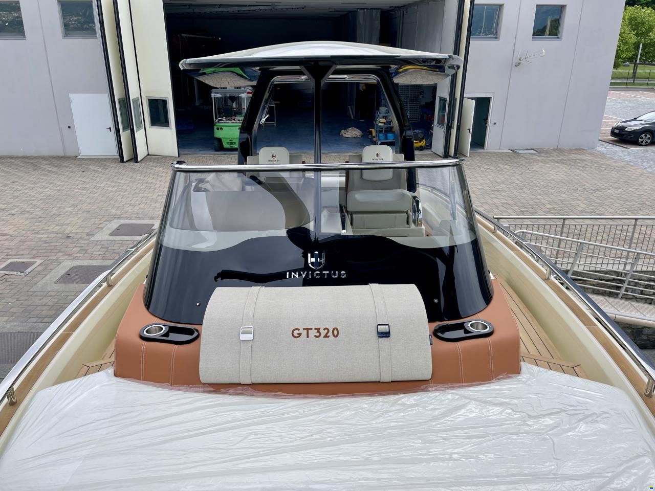 Invictus 320 GT NUOVA in