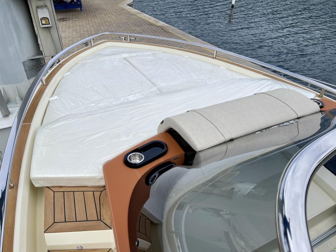 Invictus 320 GT NUOVA in
