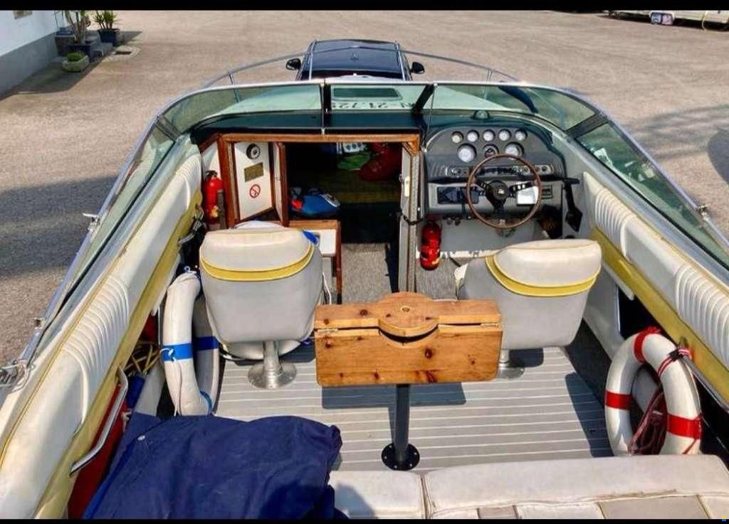 Sea Ray 220 OV