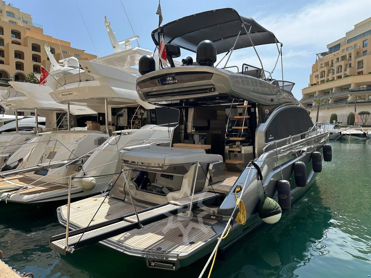 Cranchi E52