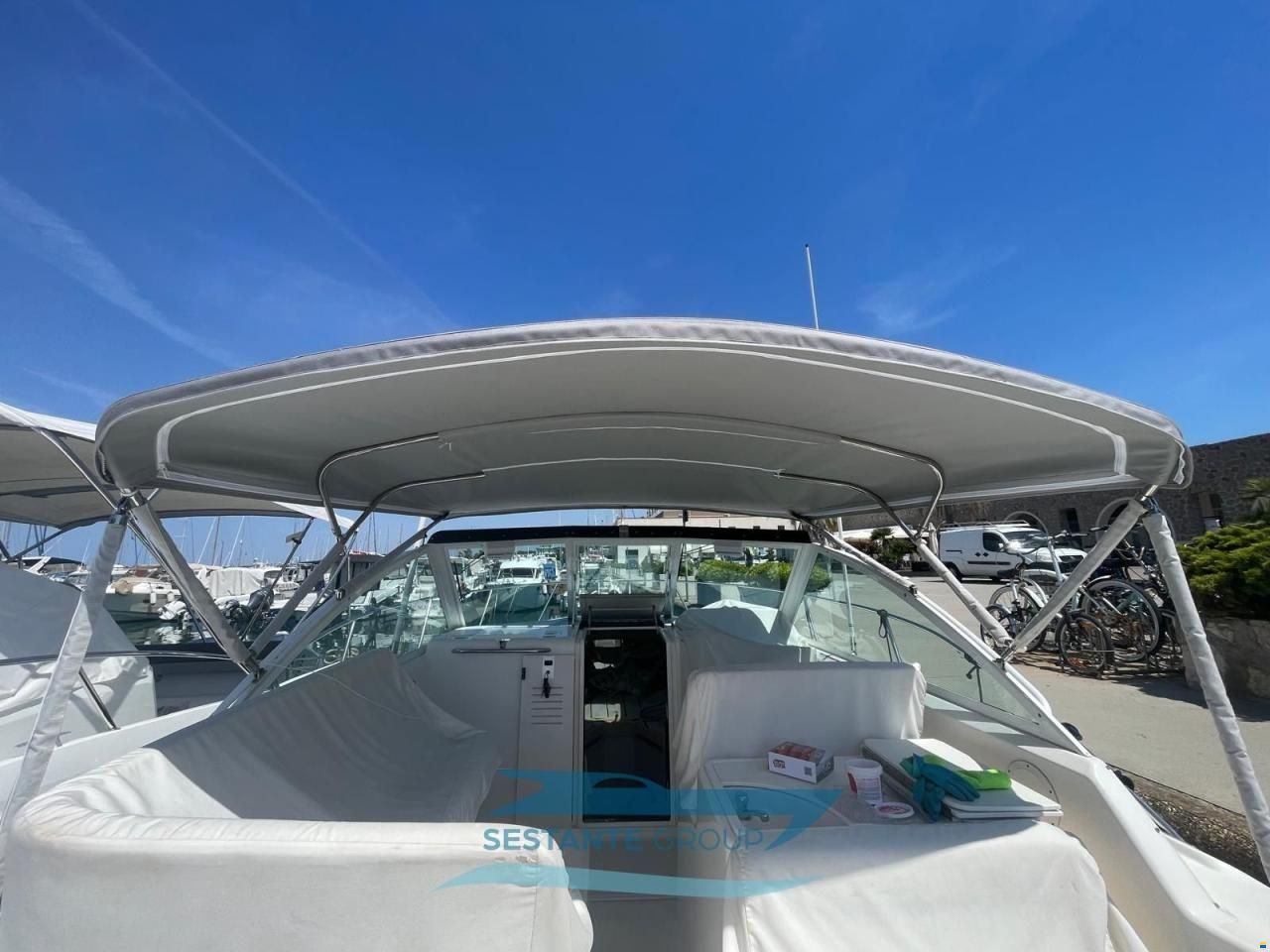 Tiara 2900 Coronet