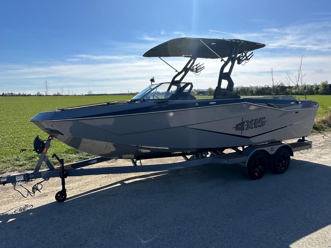 Axis T235