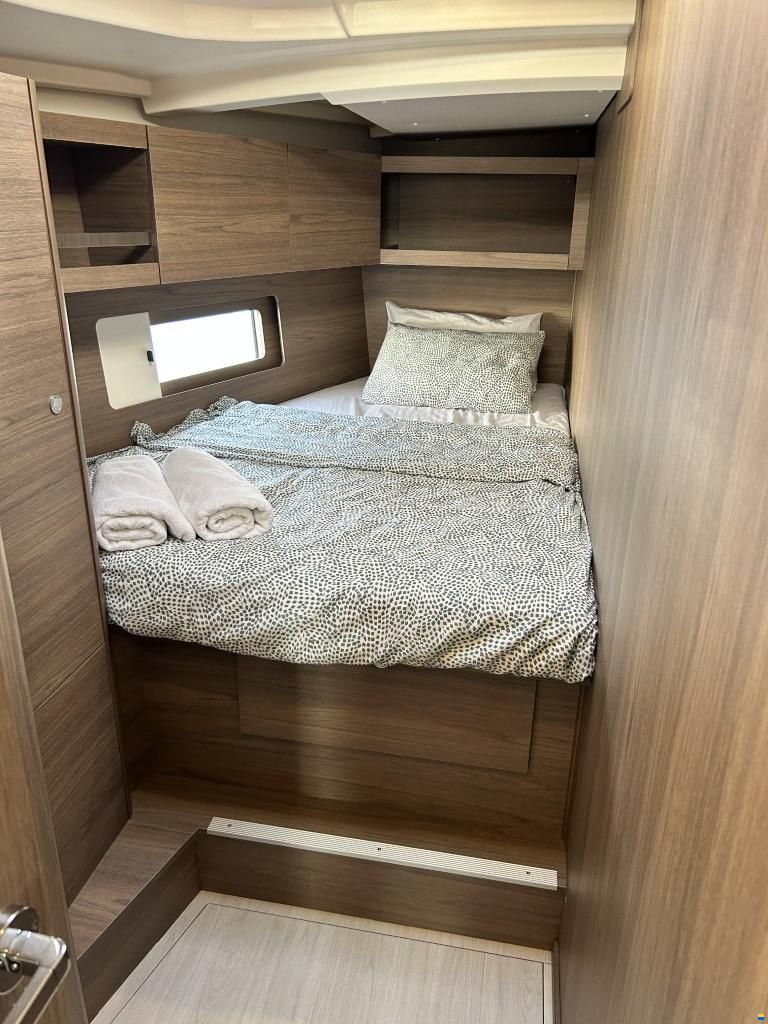 Beneteau Oceanis 47