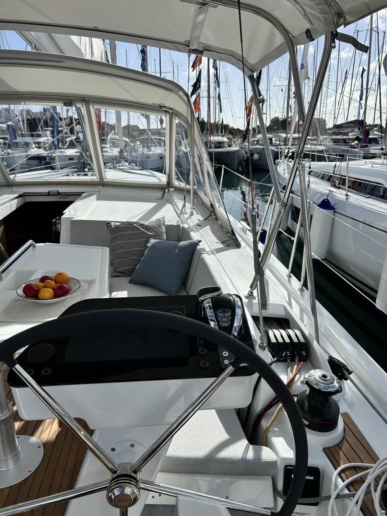 Beneteau Oceanis 47