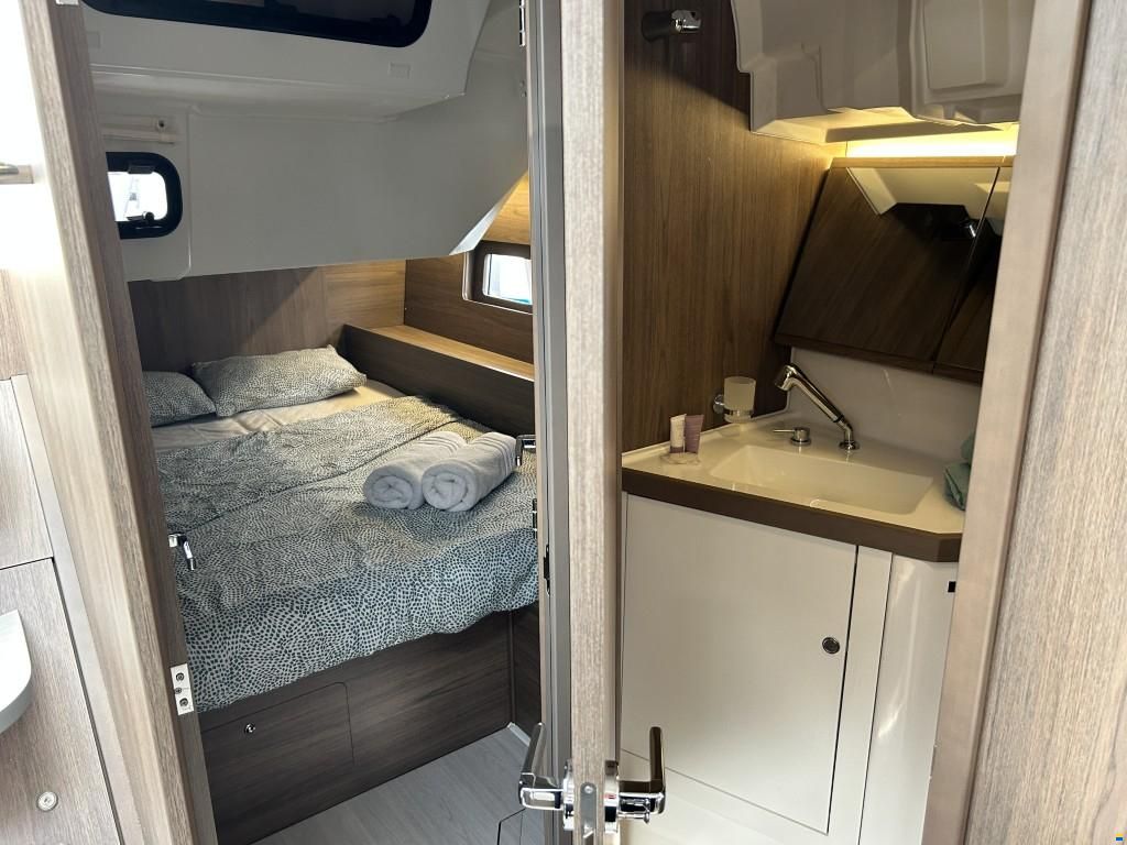 Beneteau Oceanis 47